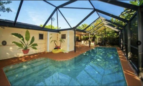 Coastal Breeze - Weekly Rental in Walking Distance to Clearwater Beach home